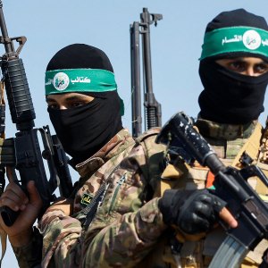 Breaking It Down on the New Axis, the Hamas War, and the MLB Playoffs | National Review