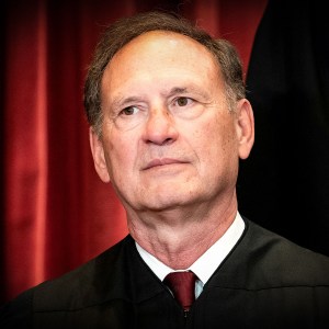 Debating the Alito Flag Flap | National Review