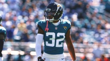 CB Tyson Campbell, Jaguars reportedly agree to $76.5 million extension